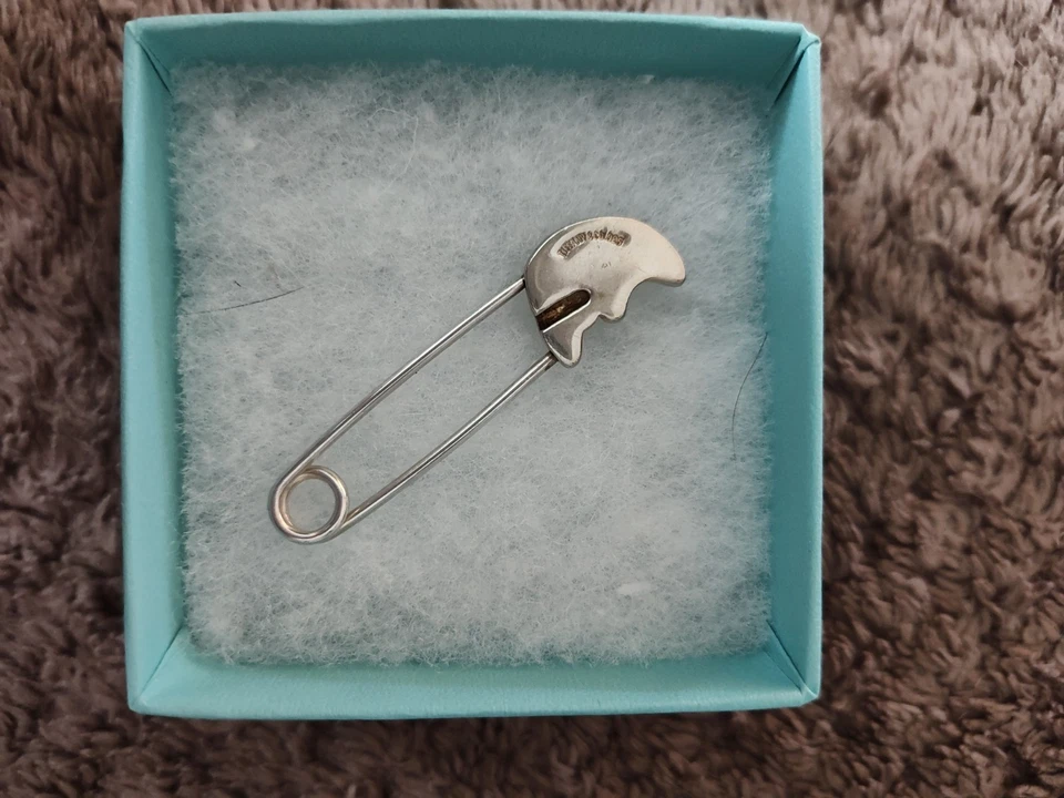 Vintage Tiffany & Co. Man in the Moon, & Star diaper lapel. New In Box. - Image 3 of 4