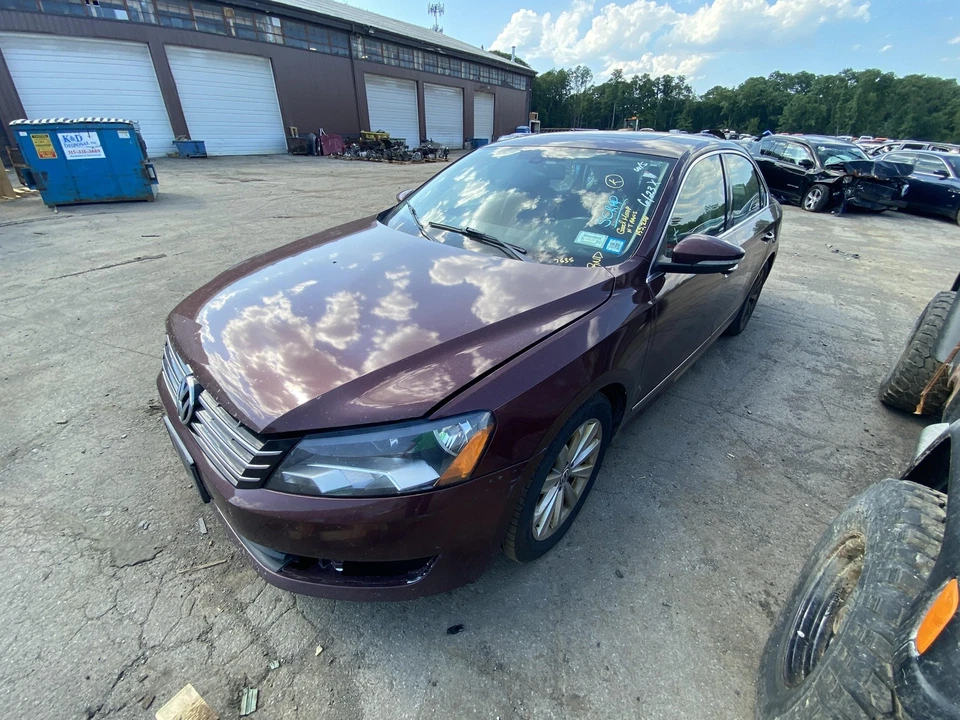 Used Deck Lid fits: 2012 Volkswagen Passat Sdn w/o rear view camera Grade A Foto 4 de 4