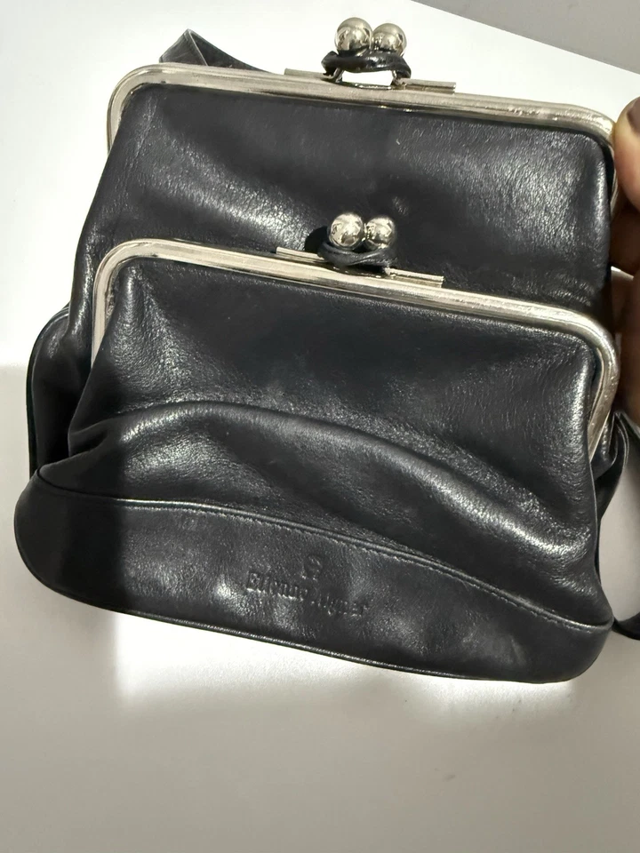 Bolso de mano de cuero hecho a mano doble Kisslock Etienne Aigner de colección negro Y Foto 4 de 4