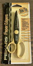 NEW Fiskars Paper Edgers Crafting Scissors Bow Tie Pattern 9223