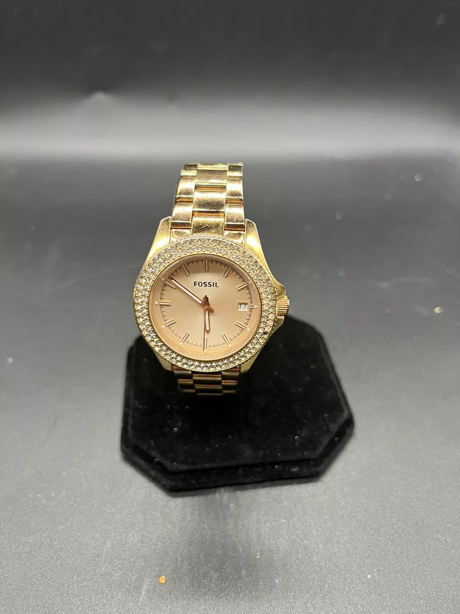 Fossil Women s Retro Traveler Three Hand Rose Gold Stainless Steel Watch AM4454