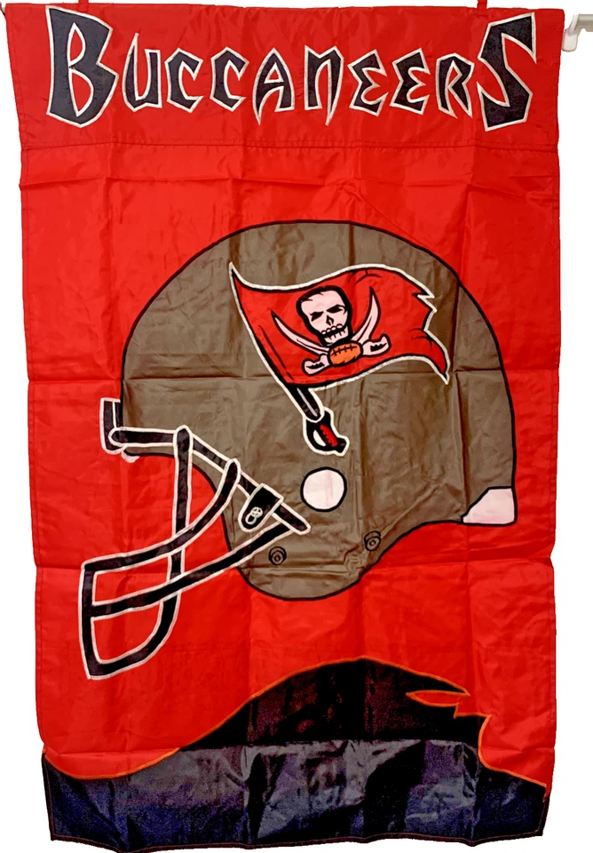 Tampa Bay Buccaneers NFL Flag Outdoor Indoor 2-Sided Nylon Helmet & logo  28x44 - Изображение 2 из 4