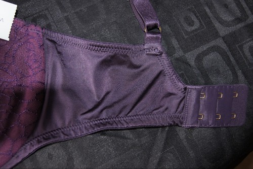 Wacoal Luxe "Pure Indulgence" in Nightshade Balconette Bra - 第 7/12 張圖片
