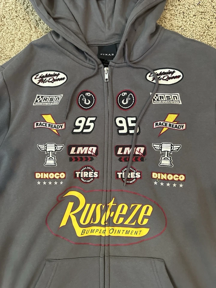 Parches de carreras Lightning McQueen de Disney Pixar Cars sudadera con capucha mediana nueva sin etiquetas Foto 3 de 4