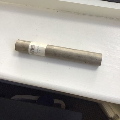 Titanrohr, T2 Grade. 22 mm Außendurchmesser x 150 mm Länge x 3 mm Wandstärke. 