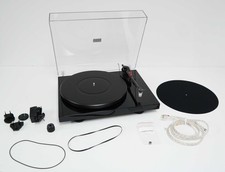 Pro-Ject Debut Carbon EVO Turntable tr-833-ttlsf - High Gloss Black