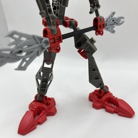 LEGO Bionicle 8592 Rahkshi Turahk Red COMPLETE with kraata worm
