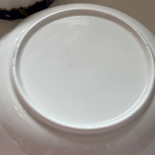 19th Century Worcester Cobalt & Gold Fluted Coffee Tea Cup, Saucer and Bowl Set - Picture 14 of 24