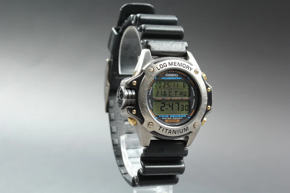 Reloj de cuarzo vintage años 90 CASIO Titanium Diver DEP-700 Module 1473 45 mm para hombre Foto 4 de 4