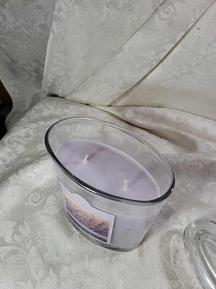 Vela colonial lavanda francesa 9 OZ vela ovalada de 2 mechas - sin quemar Foto 4 de 4