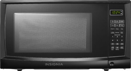 Insignia- 0.7 Cu. Ft. Compact Microwave - Black