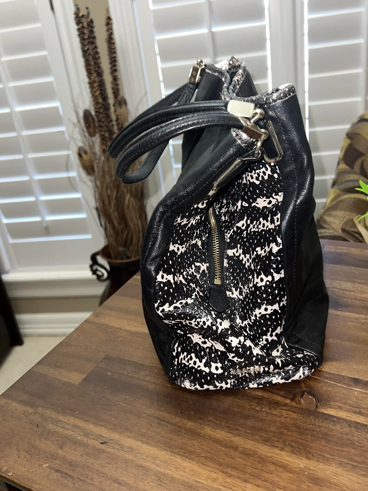 Borsa a tracolla Coach Madison Phoebe F35215 in pelle bicolore nera pitone