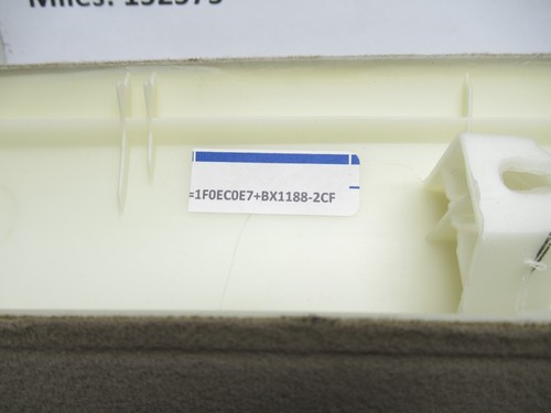 02-04 Lexus ES300 ES330 Front Right Windshield Pillar Trim 62210-33120-B3 OEM - Picture 2 of 6