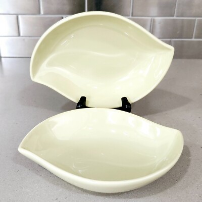 2 Create & Barrel Green Leaf Shaped Ceramic Bowl Dish 8 