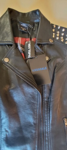 Hot Topic Riverdale Wmn’s Sz. XS Sleeveless Faux Leather Biker Jacket NWT! - Picture 3 of 5
