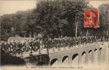 CPA ARRAS-Le Pont de la Citadelle-Arrivée des Bleus (46299)
