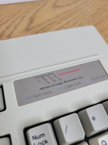 Vtg NMB RT101 White Wired Clicky Mechanical Computer Keyboard - Picture 6 of 10