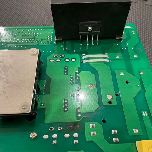 Techcomp - CT15RT - Bench-Top High-Speed Refrigerated Centrifuge - Power Board - Picture 3 of 12