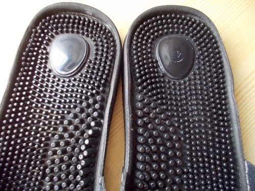 LICO Herren Badeschuhe, Strandlatschen, Sandalen, Gr 45, schwarz/weiß,Massage - Bild 3 von 8