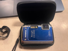 Olympus Tough TG-610 14.0MP Digital Camera Blue