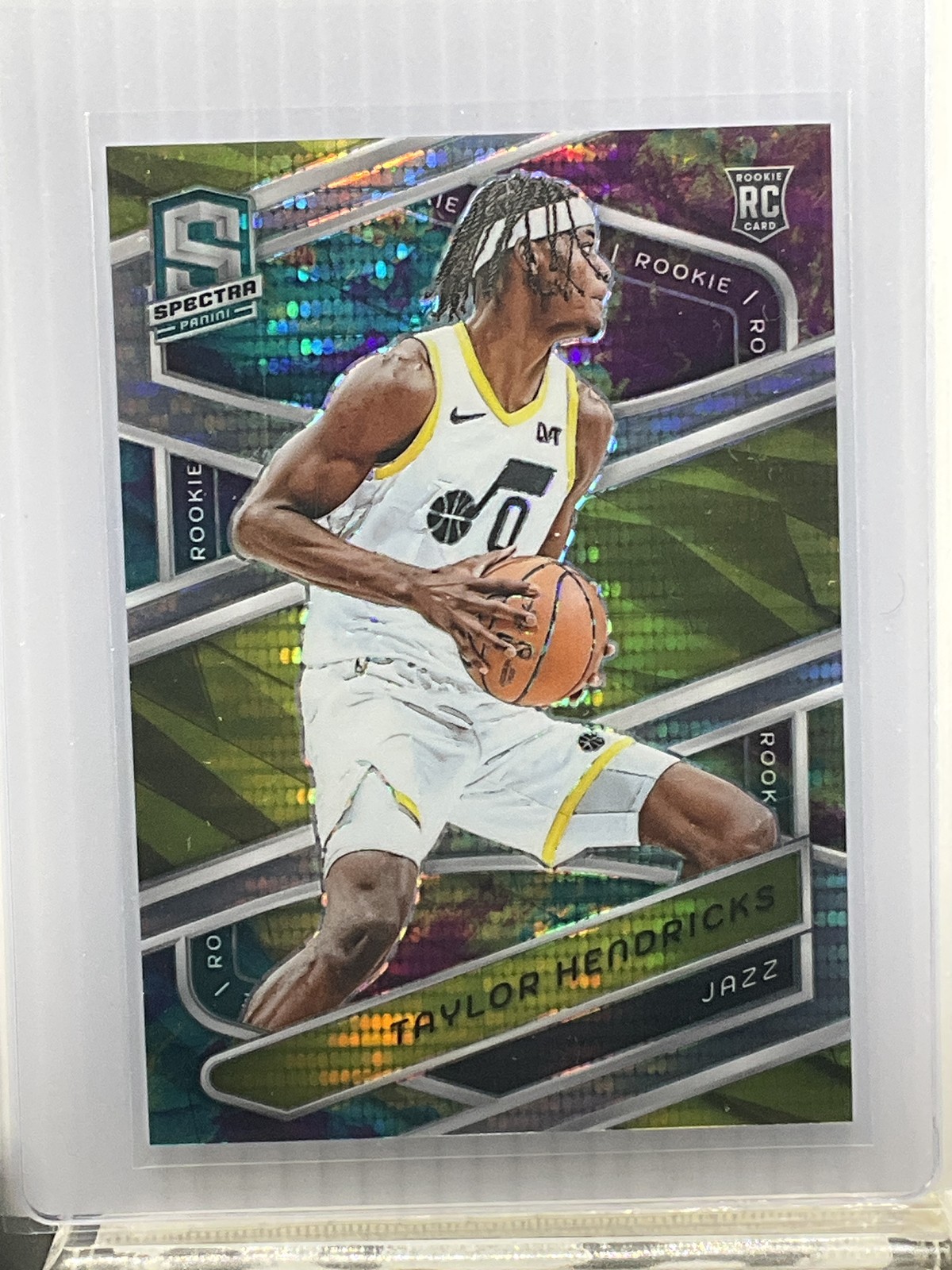 2023-24 Panini Spectra #174 Taylor Hendricks - Celestial /125 - RC - 16966