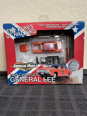 Vintage Dukes of Hazzard Ertl American Muscle Die Cast Model Kit-NIB-2001