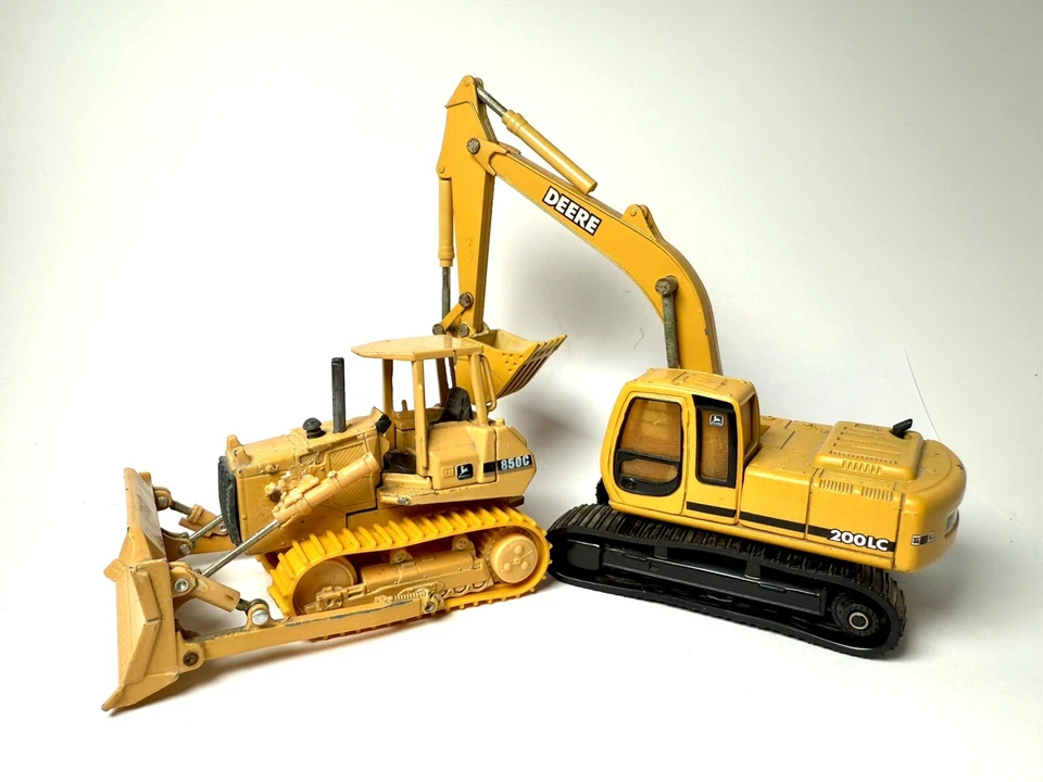 ERTL USA John Deer Lot Bulldozer 2337 & Digger 2747 Used Vintage Condition READ - Image 3 of 4