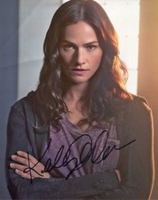 VAN HELSING ACTRESS Kelly Overton autograph, signed photo