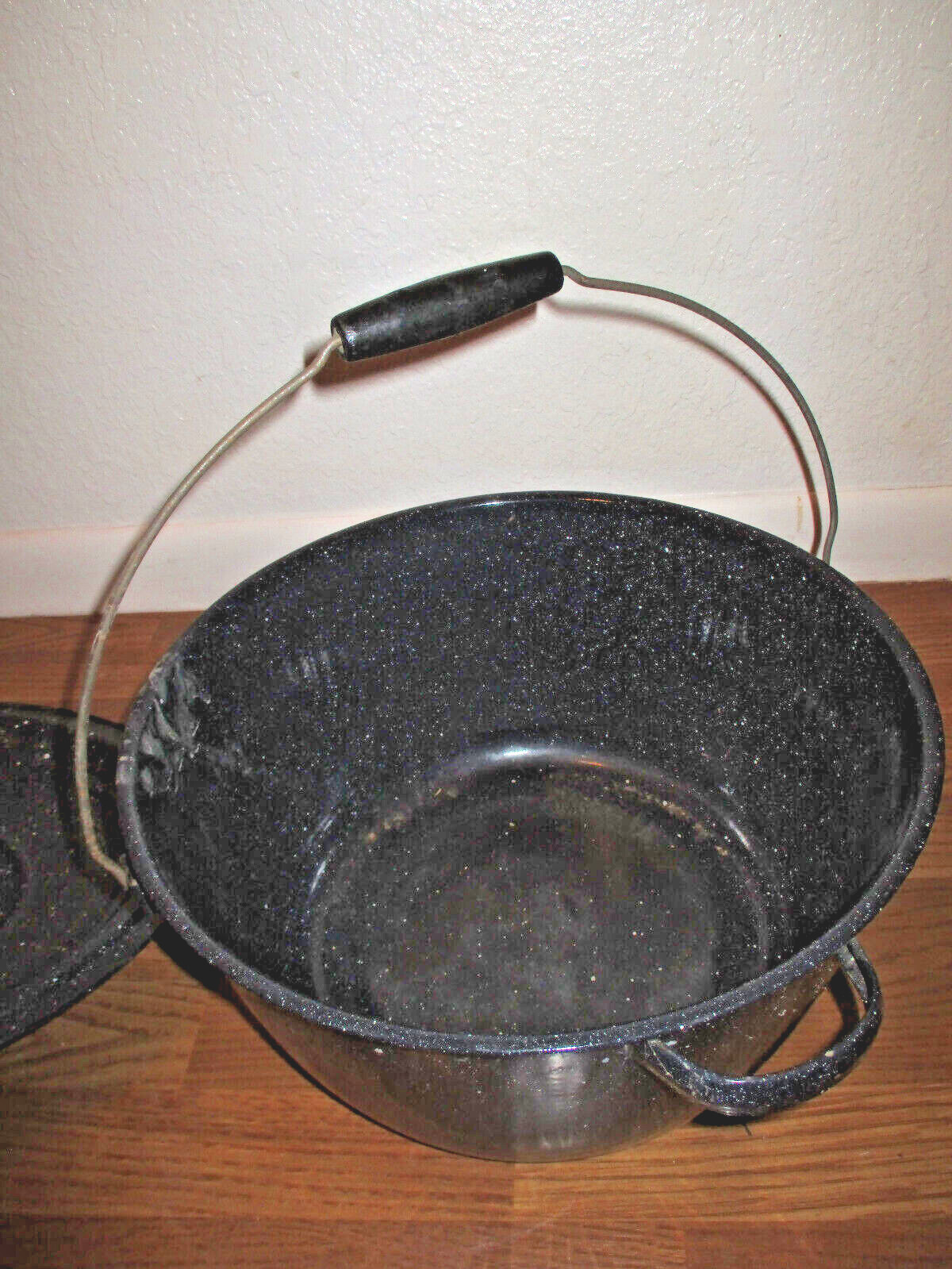 Picture 3 of 12