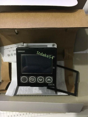 New Omron E5CN-Q2MT-500 E5CNQ2MT500 Temperature Controller AC100~240V New 1Pcs