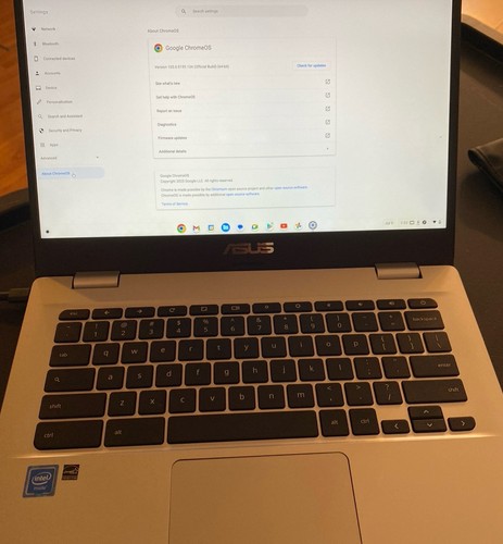 ASUS Chromebook 14 in (Intel Celeron, 1.10GHz, 4GB) Notebook/Laptop-Silver - 第 4/17 張圖片