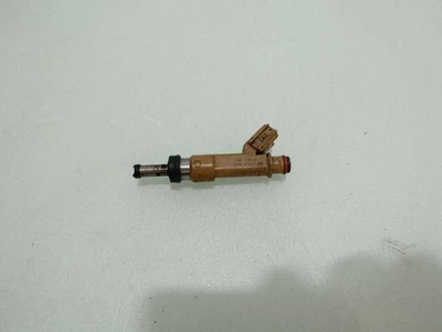 Toyota Auris 150 2012 Essence / électricité Injecteur de carburant 232500T030 - Photo 1/3