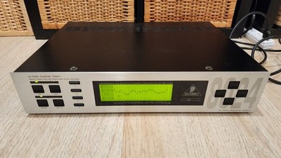 Behringer Ultra-Curve Pro DSP8024 Digital 24-bit Dual-DSP Mainframe EQ/RTA