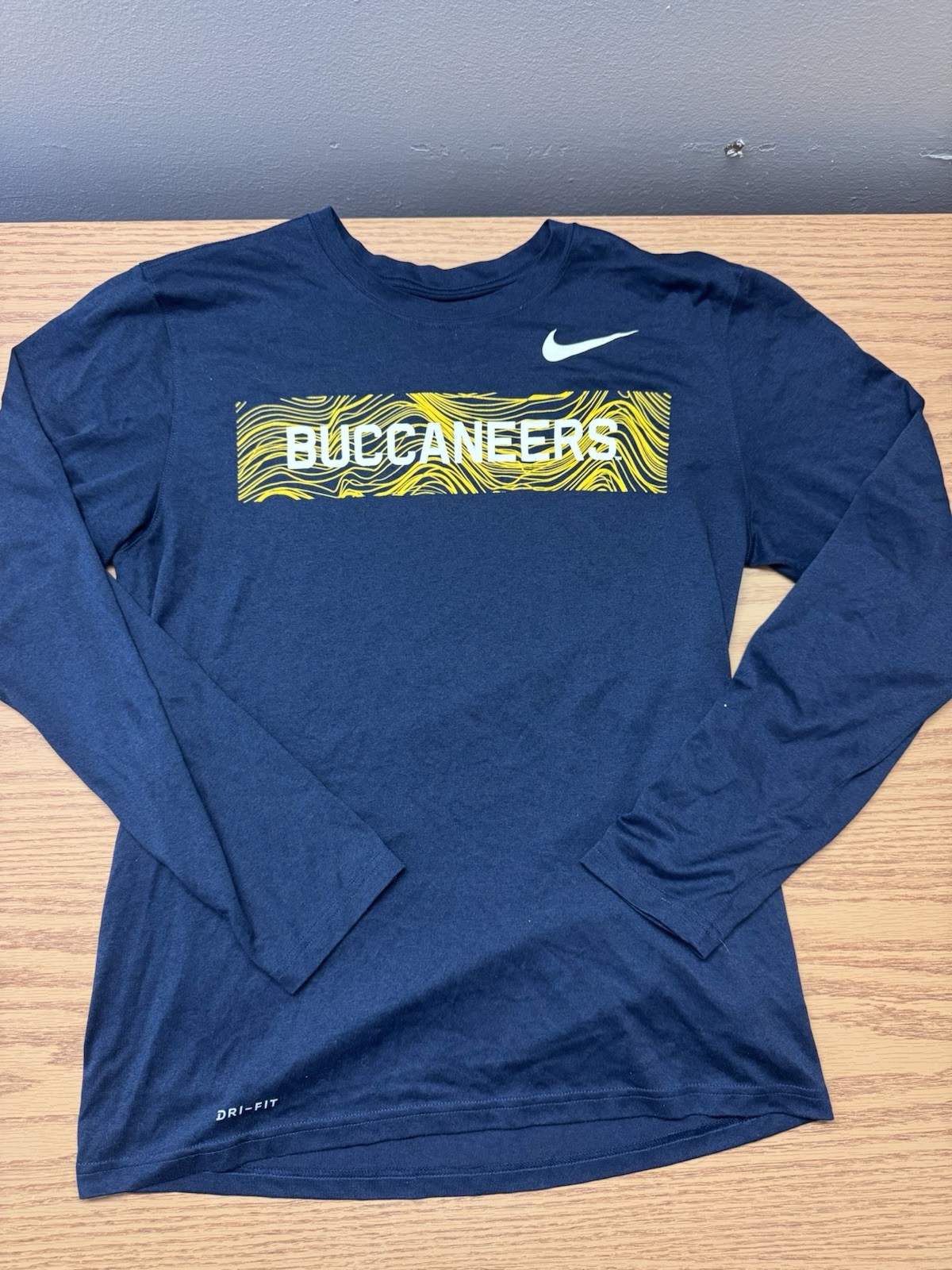 ETSU Medium Nike Bundle 4 Shirts - image 4