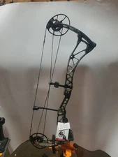 Bowtech Revolt RH 60# Kuiu Verde