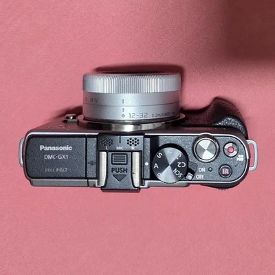 GW値下げLUMIX GX1 12-32レンズセット Panasonic Lumix GX1 Mirrorless Camera 12-32mm Lens Lightly Used