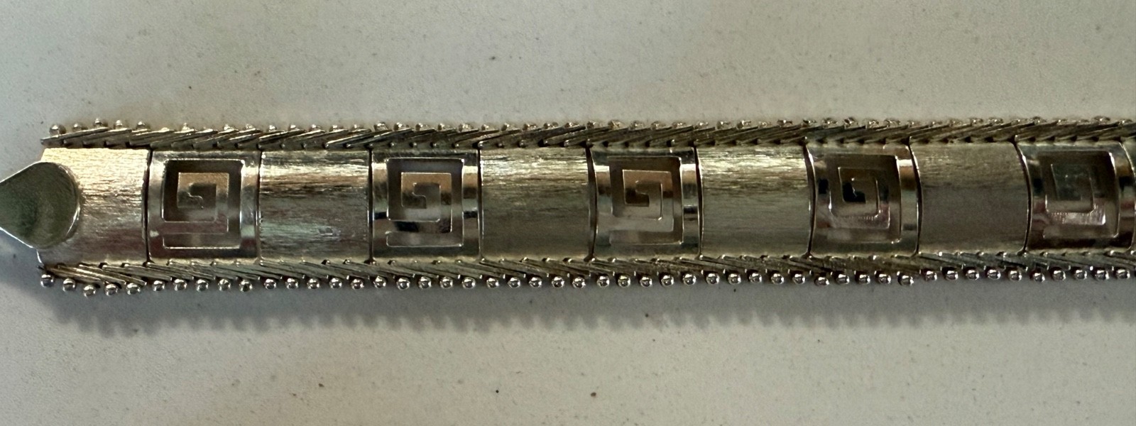 Foto 1 di 6