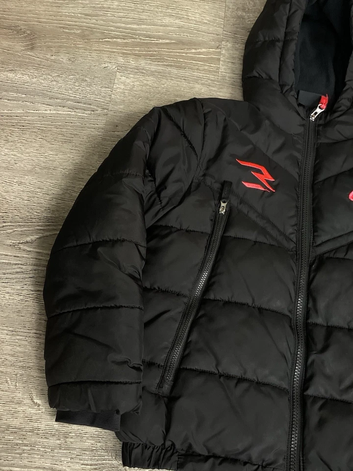 耐克夹克女孩 8 - 10 小号黑色冬季外套 Puffer 3 品牌耐克夹克 — 第 3/4 张图片