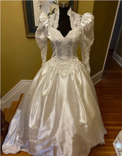 Beach Mermaid Wedding Dresses Boho Spaghetti Straps Lace Sweep Train Bridal Gown