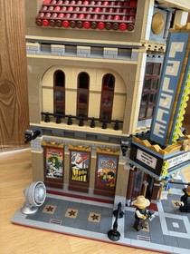 LEGO Palace Cinema 10232 Complete with Instructions Creator Expert -mm