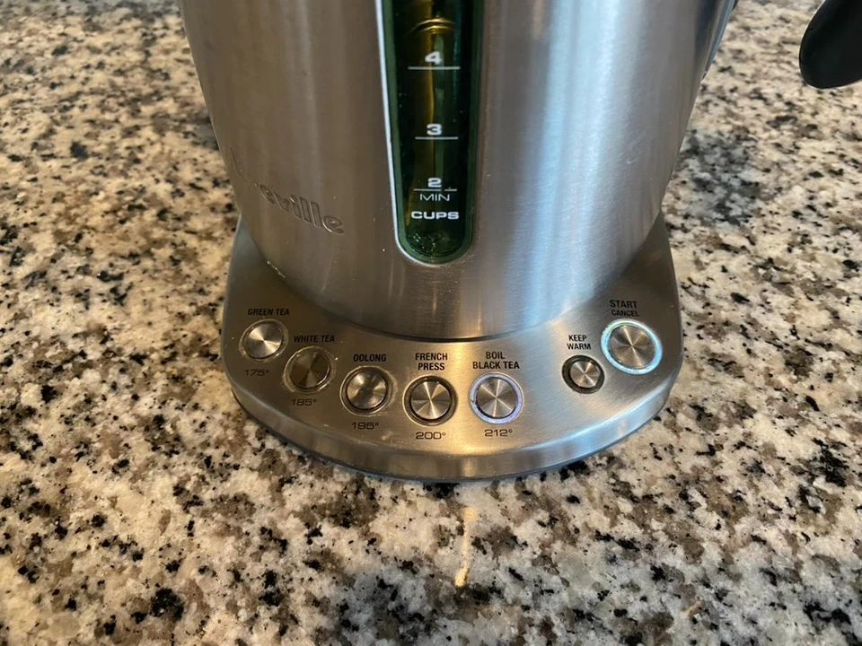 Breville the IQ Kettle 7-Cup Electric Kettle Brushed Stainless Steel BKE820XL/C - Image 4 of 4