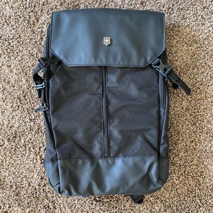 victorinox swiss army backpack