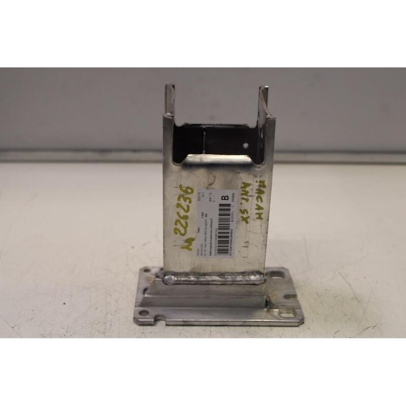 8R0807133A NOR SUPPORTO paraurti anteriore PORSCHE MACAN 19 polipK01176J00