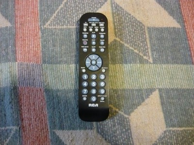 RCA RCR3273R 3 Device Universal Remote Control