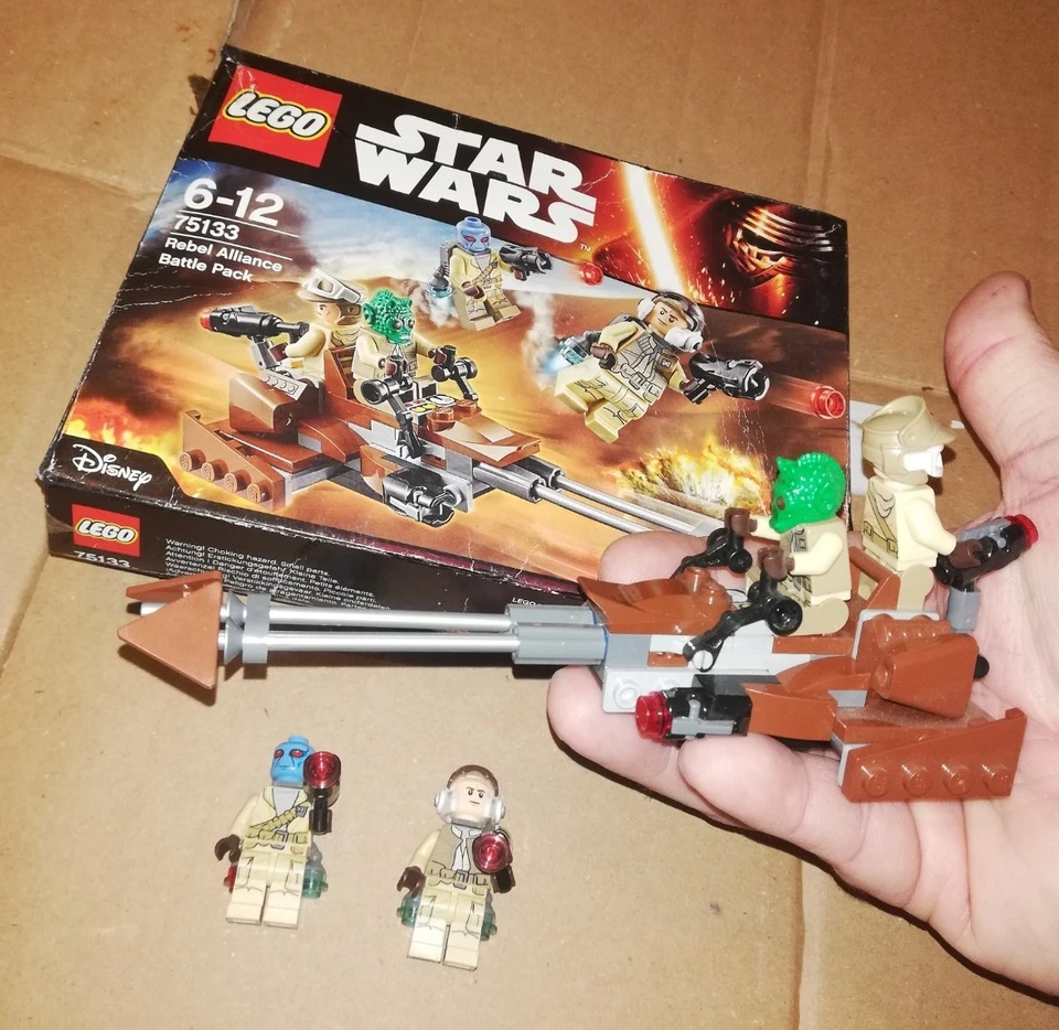 LEGO 75133 StarWars vaisseau Spatial Avec boîte Sans Notice. Occasion. Noël 2025 - Photo 4/4