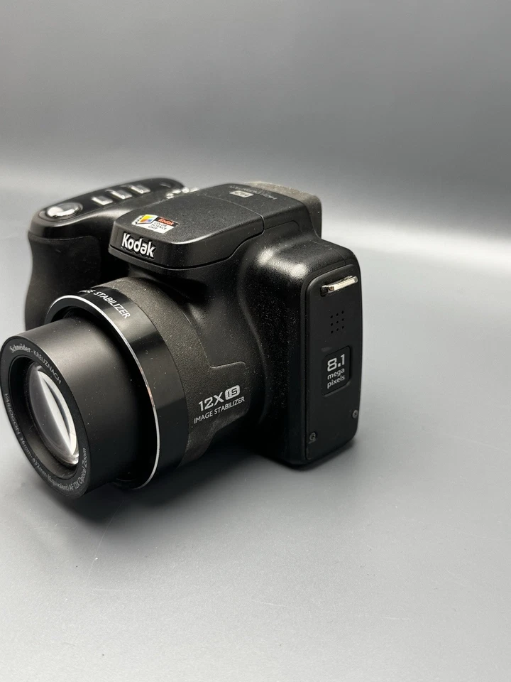 Kodak Easyshare Z812 IS 8.1MP Digital Kamera 12-fach Zoom 2,5" LCD Monitor - Bild 2 von 4