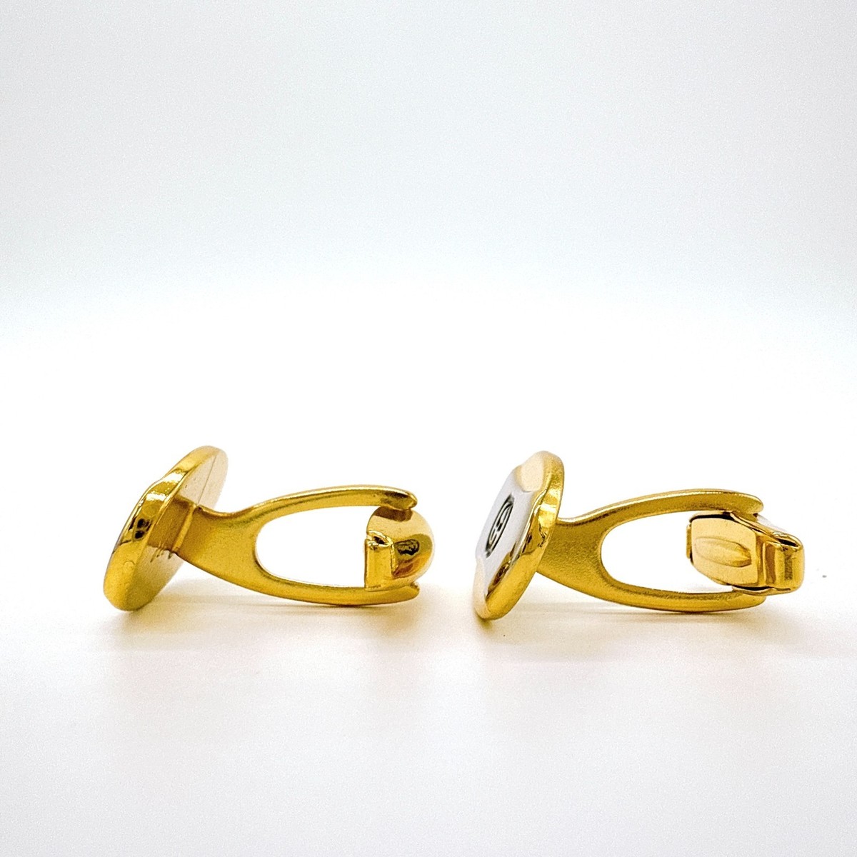 ビンテージGUCCI カフリンクス ゴールド シルバー GUCCI Vintage Old Gucci Cufflinks Gold Silver Pre-Owned Direct