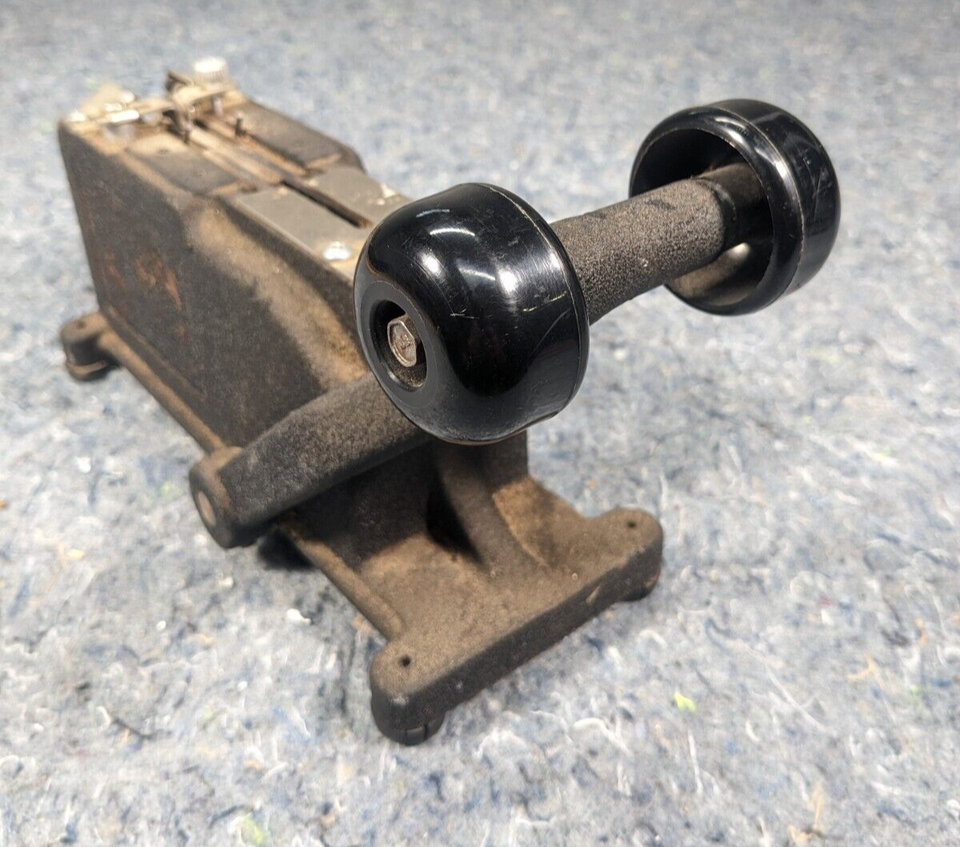 B+K pick Machine Flower Stem Floral Crimping Stemming Florist Tool Works Vintage eBay