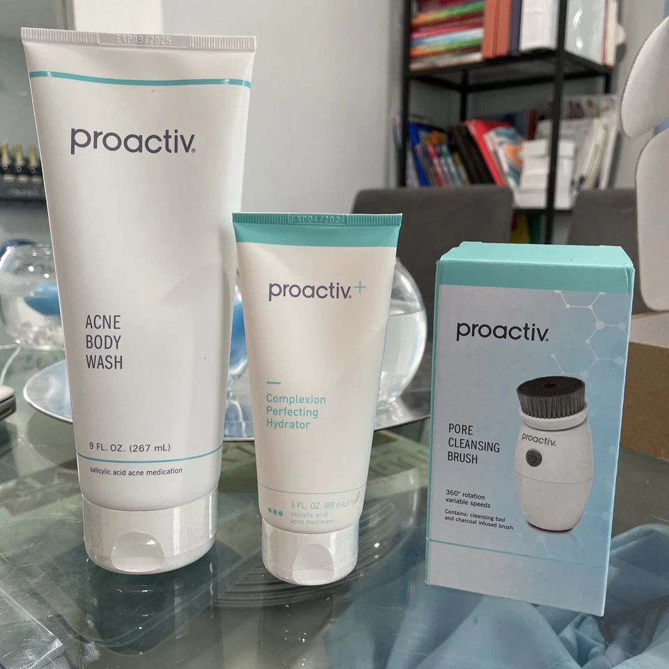 Kit PROACTIV Complexion Perfecting H + Pore Cleansing Brush+ Acne Body Wash New - Image 2 of 4