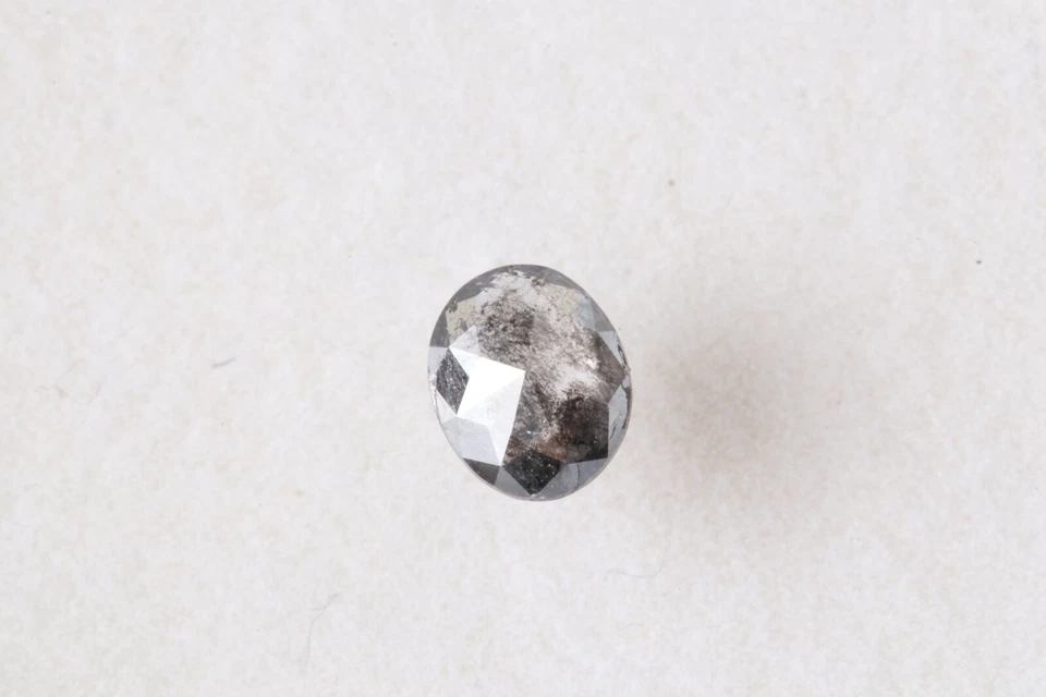0.42Cts Natural Clear Black Salt & Pepper Oval Shape Loose Diamond 5.22mm DB30 - Image 4 of 4